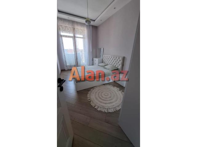 Baki Sağlimlıq mərkəzinin yanı