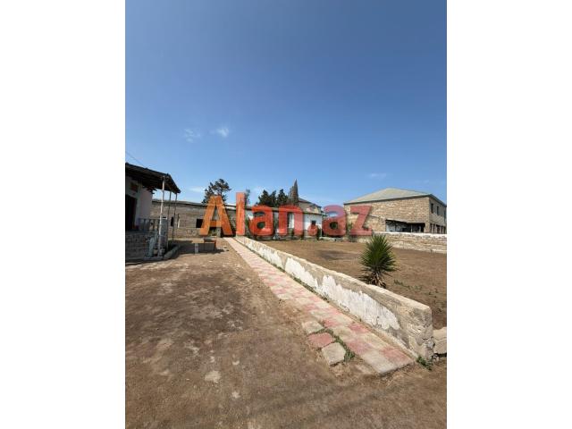 Buzovnada torpaq sahəsi satılır