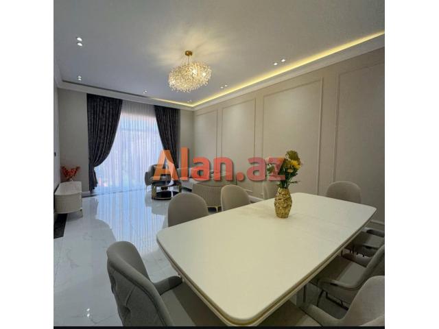 Mərdəkanda villa satılır