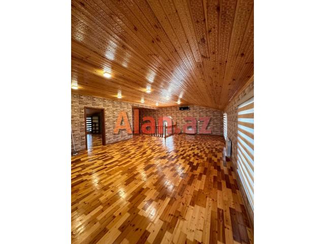 Şüvəlanda bağ evi satılır