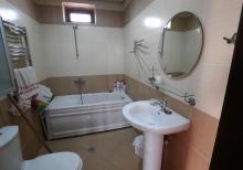 Buzovnada heyet evi satilir