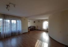 Buzovnada heyet evi satilir