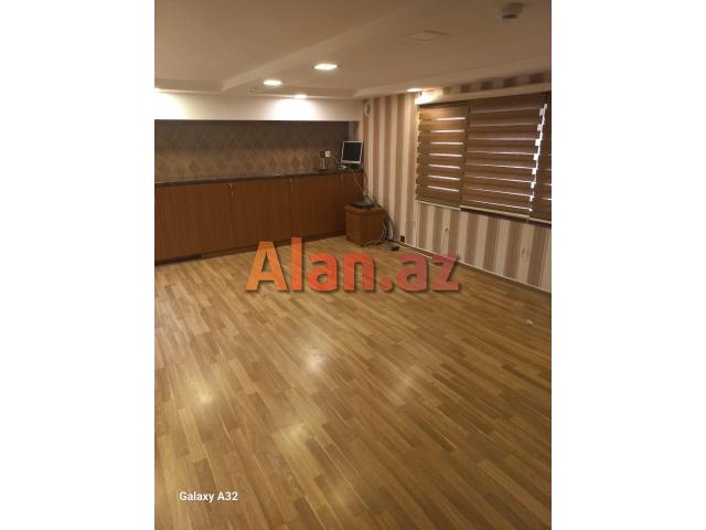 İcarə Obyekt - Yeni Günəşlidə 105 m²-lik obyekt.