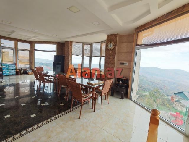 24 sotluq Villa satılır - Şamaxıda 24 sotluq Villa