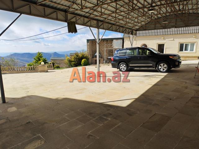 24 sotluq Villa satılır - Şamaxıda 24 sotluq Villa