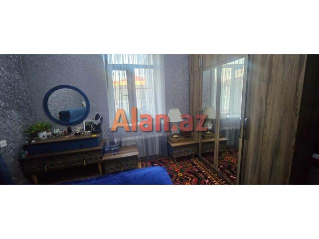 Buzovnada həyət evi satılır