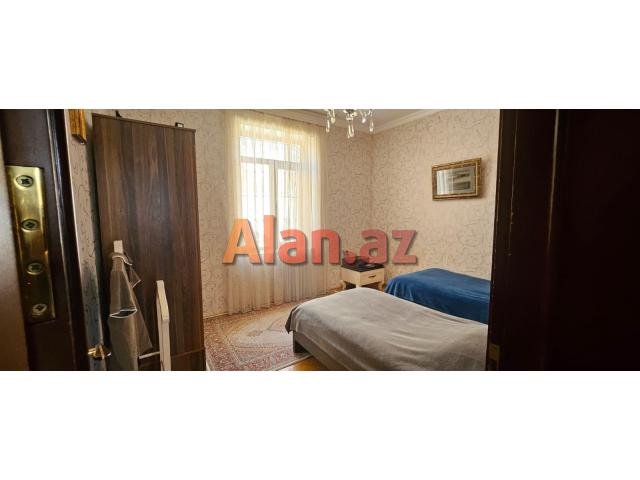 Buzovnada həyət evi satılır
