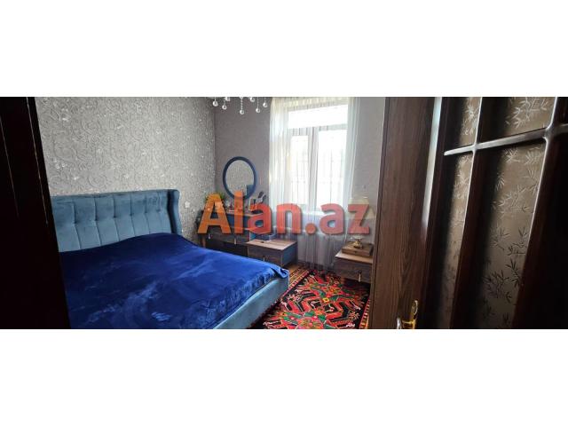 Buzovnada həyət evi satılır