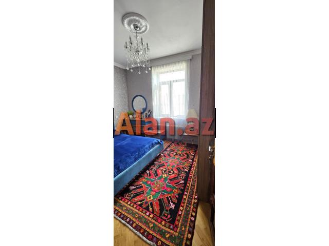 Buzovnada həyət evi satılır