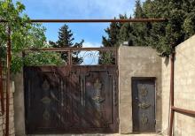 Buzovnada həyət evi satılır