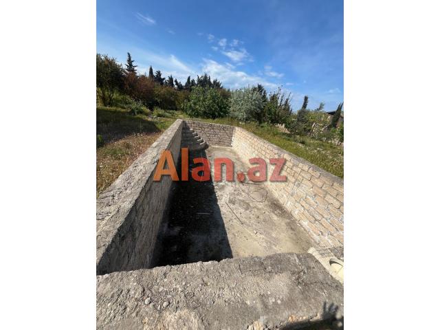 Buzovnada həyət evi satılır