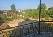 Buzovnada həyət evi satılır