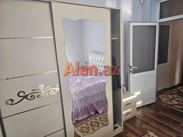 Buzovnada həyət evi satılır