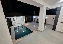 Şüvəlanda bağ evi satılır