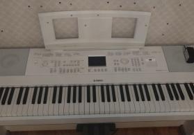 Yamaha piano dgx-660 piano satılır