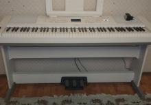 Yamaha piano dgx-660 piano satılır