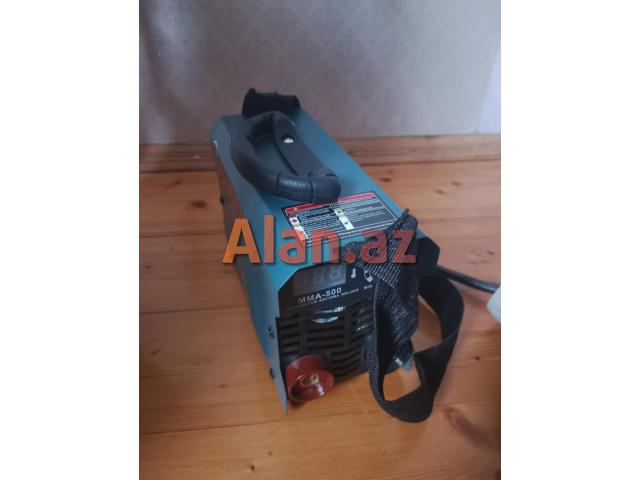 real alici vatsapla elaqe saxlaya biler 773553523