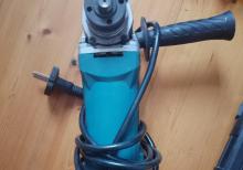 real alici vatsapla elaqe saxlaya biler 773553523