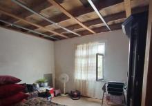 Buzovnada həyət evi satılır