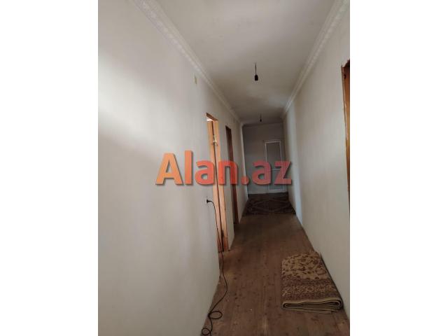Buzovnada həyət evi satılır
