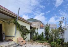 Maştağada həyət evi satılır