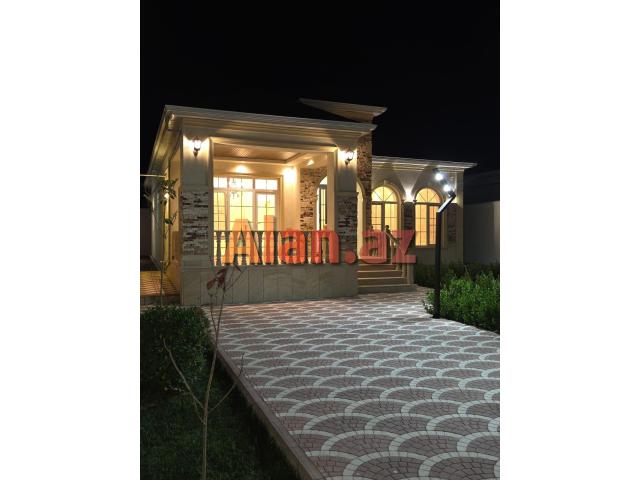Buzovnada həyət evi satılır