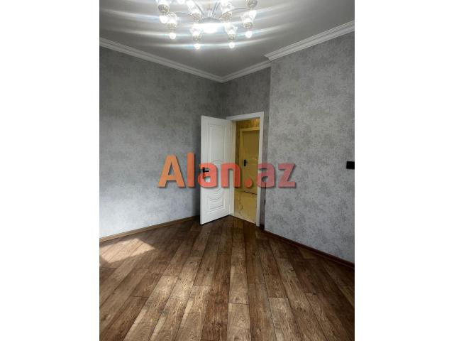 Buzovnada həyət evi satılır