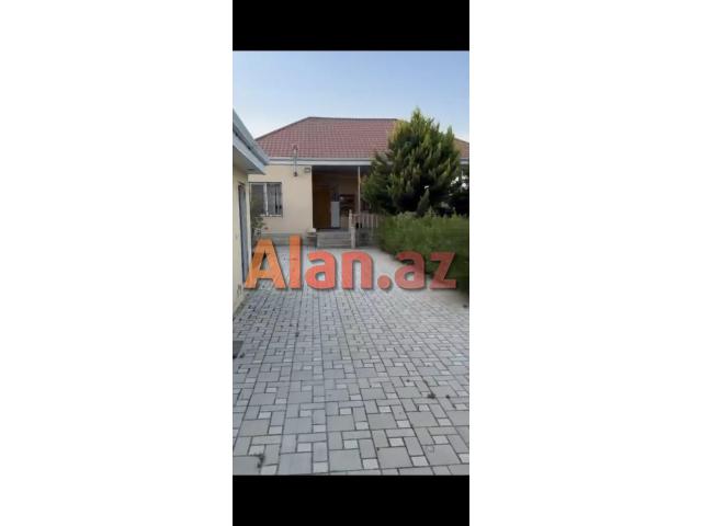 Buzovna Albalılıqda həyət evi  satılır