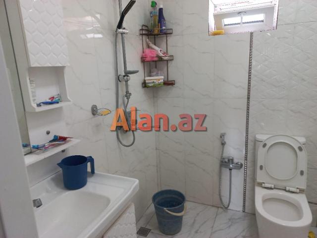 Buzovnada həyət evi satılır
