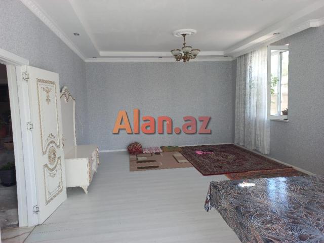 Buzovnada həyət evi satılır