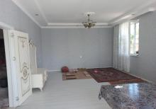Buzovnada həyət evi satılır