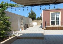 Buzovnada həyət evi satılır