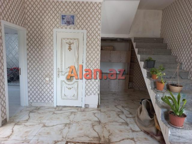 Buzovnada həyət evi satılır