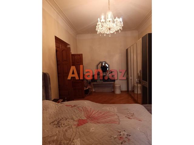 Bileceride hem yawayiwa,hemde obyektde yararli 3 otaqli menzil satilir
