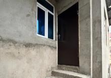 Buzovnada həyət evi satılır