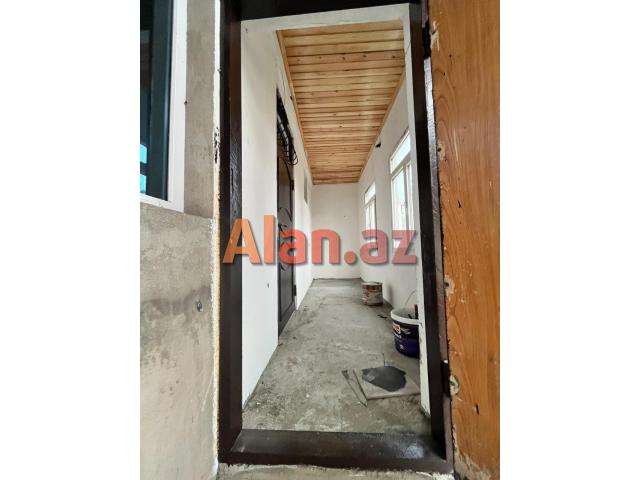 Buzovnada həyət evi satılır