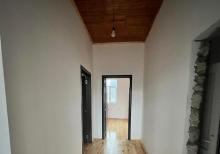Buzovnada həyət evi satılır