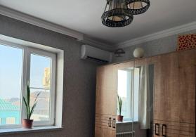 Buzovna mərdəkan təzə yolda 3 otağli bağ evi