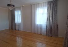 Mehdiabad qesebesinde 4 otaqli heyet evi satilir