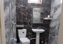 Mehdiabad qesebesinde 4 otaqli heyet evi satilir