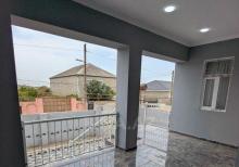 Mehdiabad qesebesinde 4 otaqli heyet evi satilir