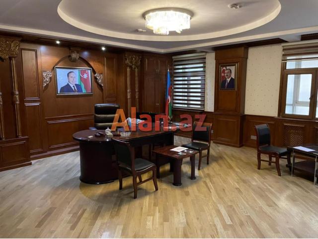 Eldar Babayev kucesinde 18 otaqli ofis icareye verilir