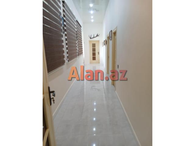 Mərdəkanda villa satılır
