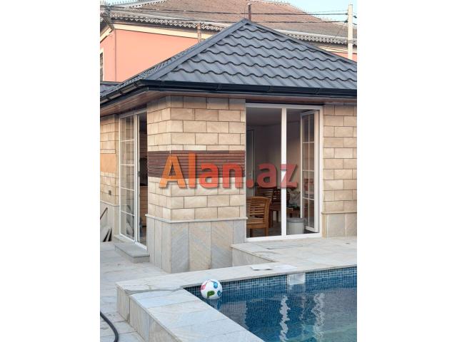 Mərdəkanda villa satılır