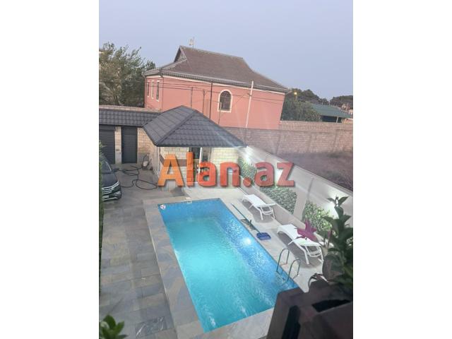 Mərdəkanda villa satılır