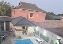 Mərdəkanda villa satılır