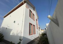 Buzovnada həyət evi satılır