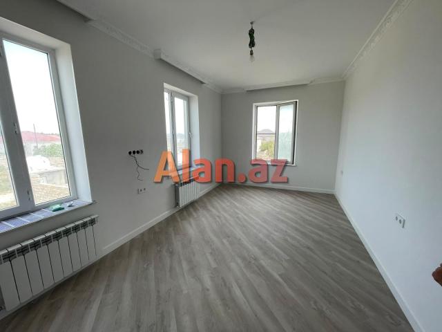 Buzovnada həyət evi satılır