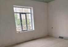 Buzovna Albaliliqda  həyət evi satılır