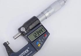 Mikronmetr SYATEK 0-25mm